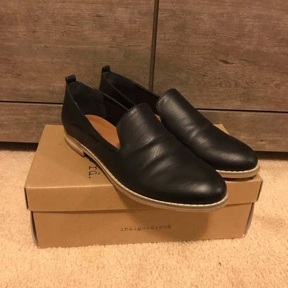 Business Casual Shoes- LIKE NEW - Picture 2 of 6